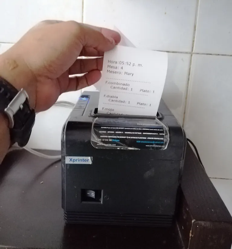 Ticket Imprimiéndose